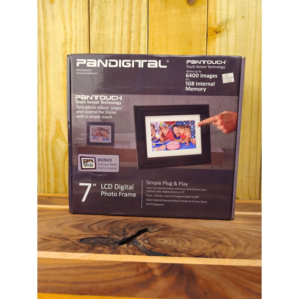 Pandigital 7" Digital Photo Frame With Touch Sensor Technology 1GB Internal Memo